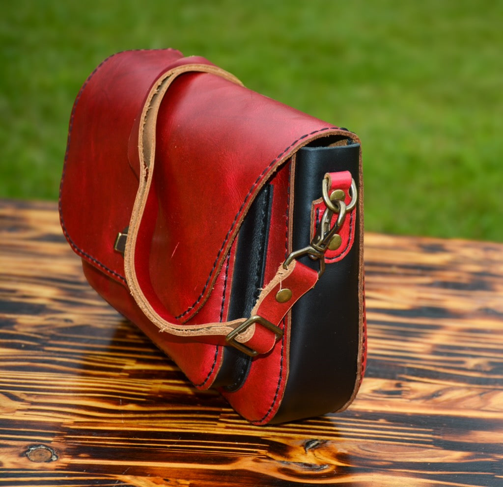 Avery Crossbody Bag