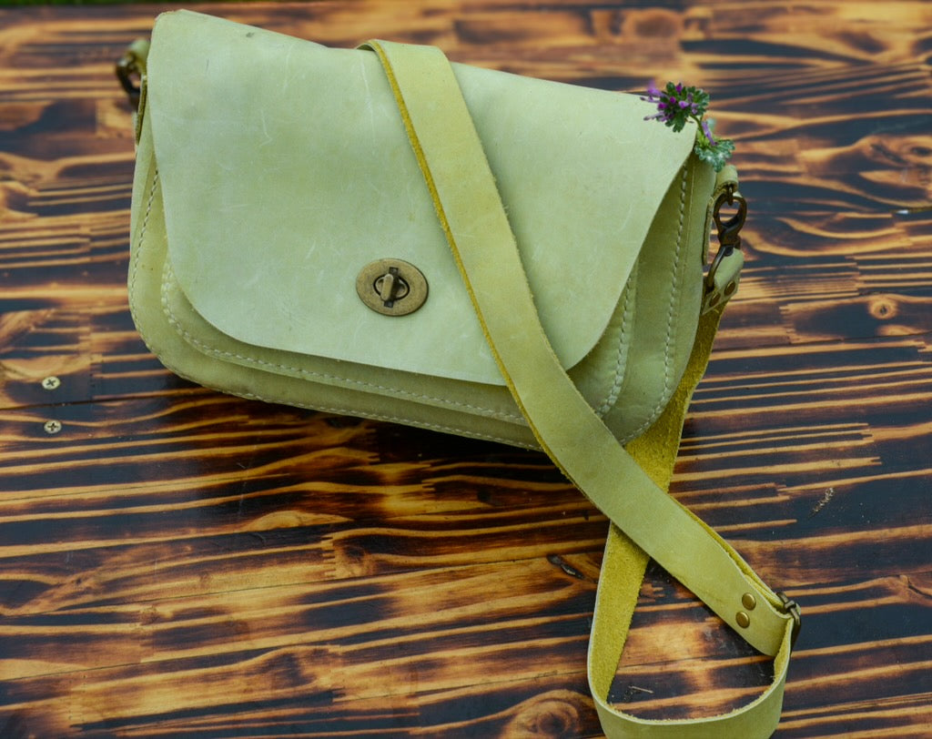Avery Crossbody Bag